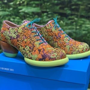 John Fluevog Go Groovy WAYMOUTH Lace-Up Shoe